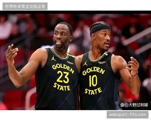 勇士被曝评估以巴特勒为核心换取戴维斯的可能性，旨在调整薪资结构并重塑阵容